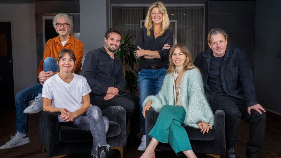 6a9c4b6582369308398cbc1bc41fbe32 ezgif 3 aad8f011ae