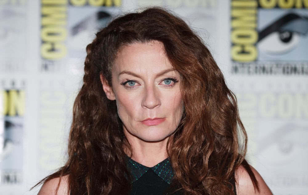 8631aabc481c09eaa42ab1c682cd35bd michelle gomez comic con 2017 01