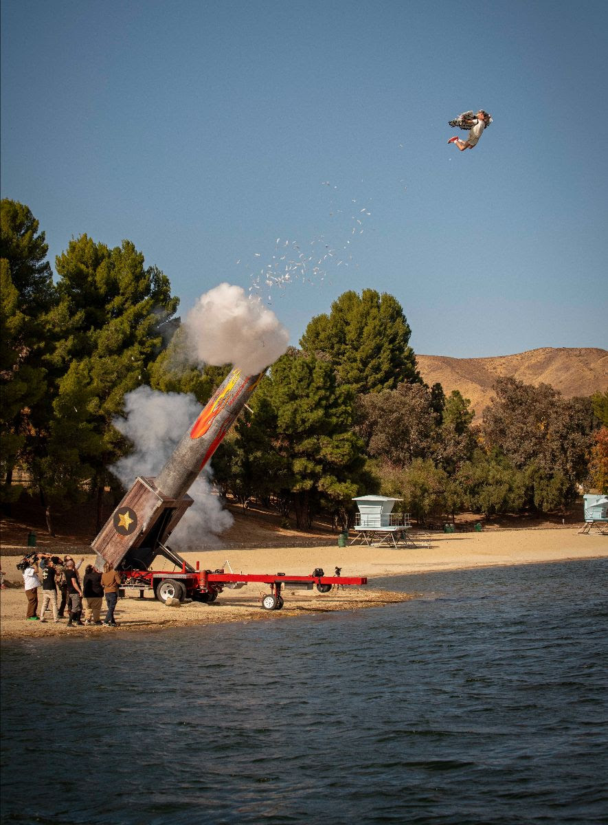 Bbec3459b00e4bec530f76a70cc5b2c1 jackass cannon