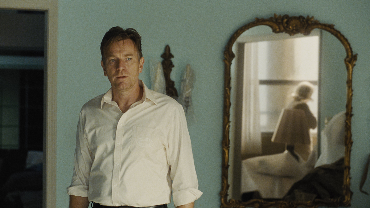 Large 01f8aacf3993e443dcfae71a66e937ac mcgregor 20mother 20couch