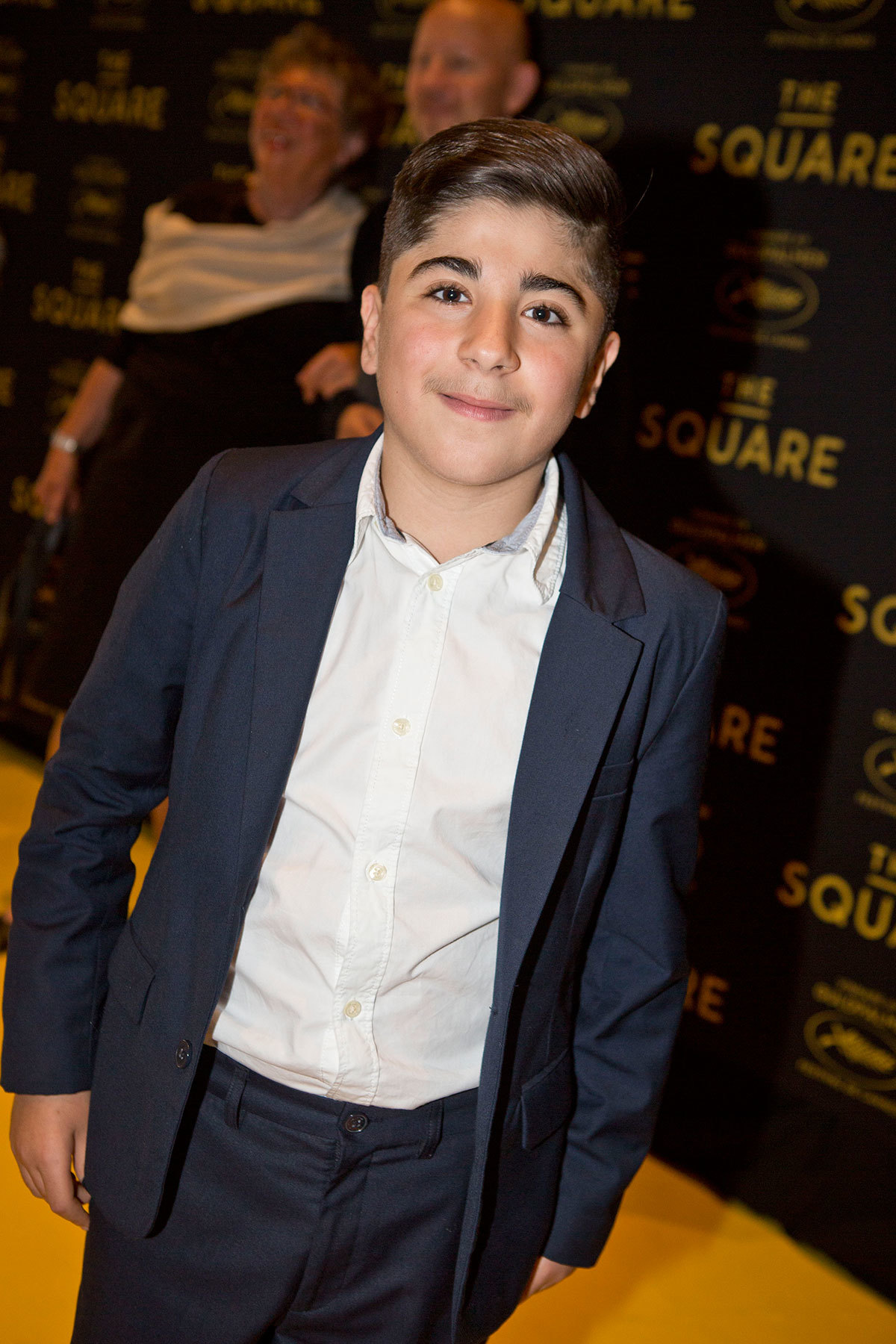 Large 0404ce05999746647ad4534fcbbfd350 square elijandro edouard