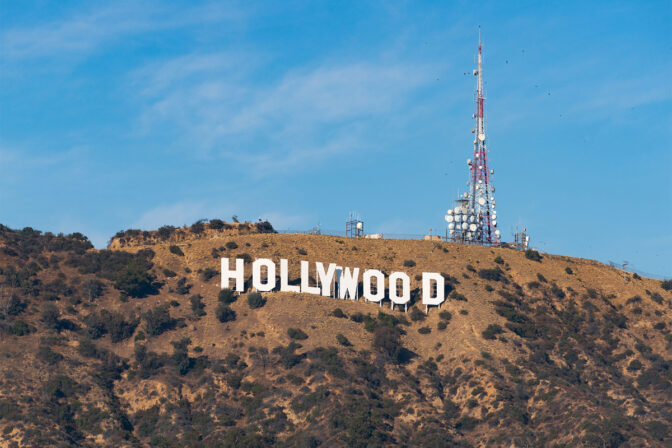 En storstrejk kan drabba Hollywood på måndag