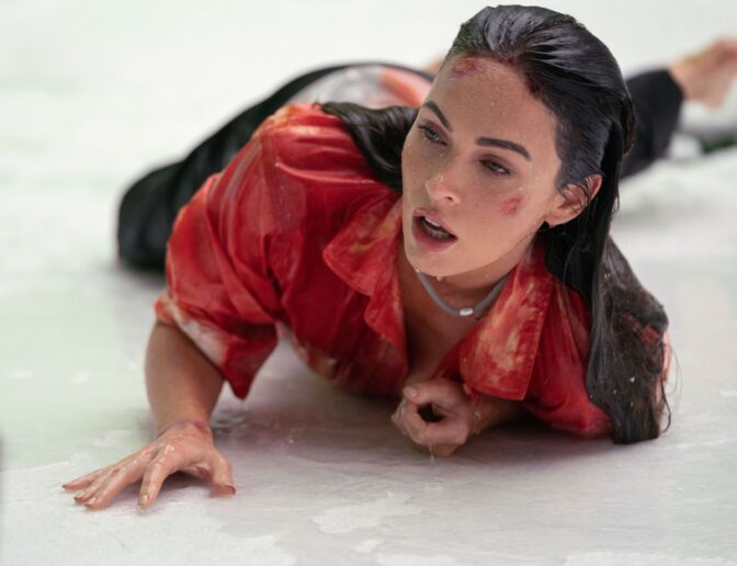 Megan Fox i "Till Death"