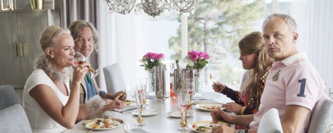 ”Solsidan” lockar rekordpublik – ny etta på biotoppen