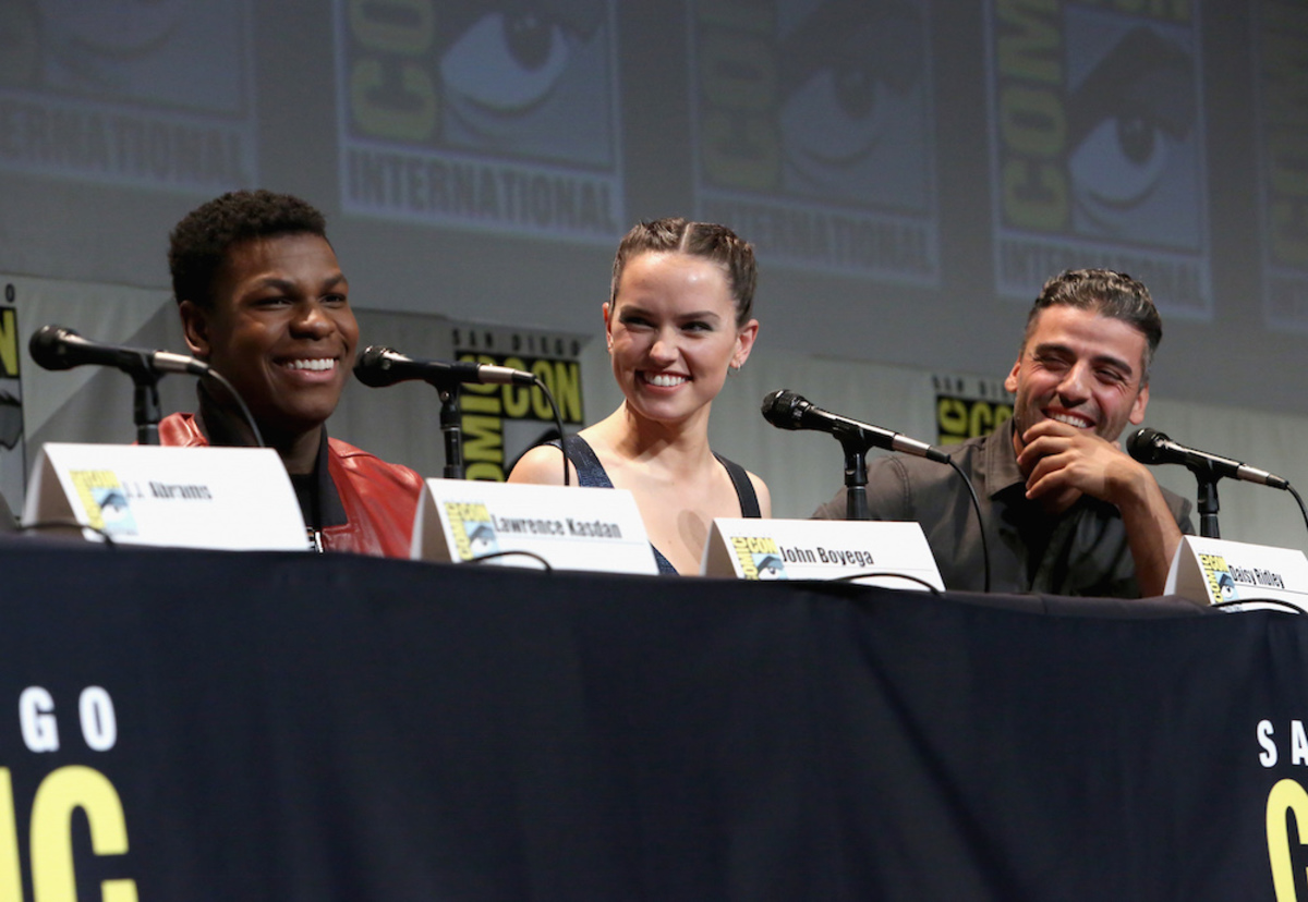 Large 23c1e30e65bd445713dad20d5886170d star wars comic con 2015 panel 1