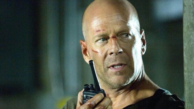 Nej, Bruce Willis har inte sålt sitt ansikte till deepfake-företag