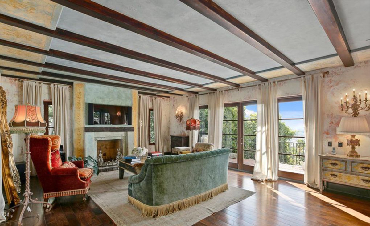 Large 2ef965765821490c8f0b9d960ea6845f gerardbutler lf rent4