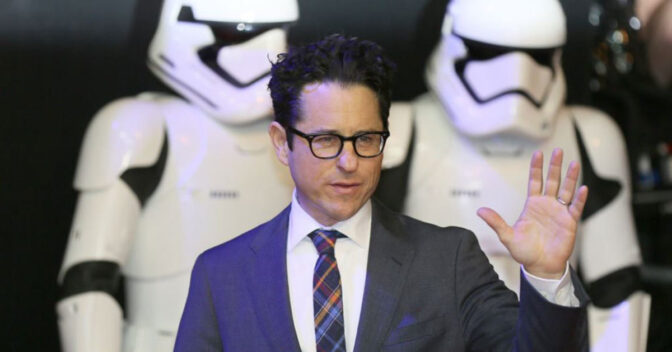 Abrams vädjar: Se inte ”The Force Awakens” på mobilen