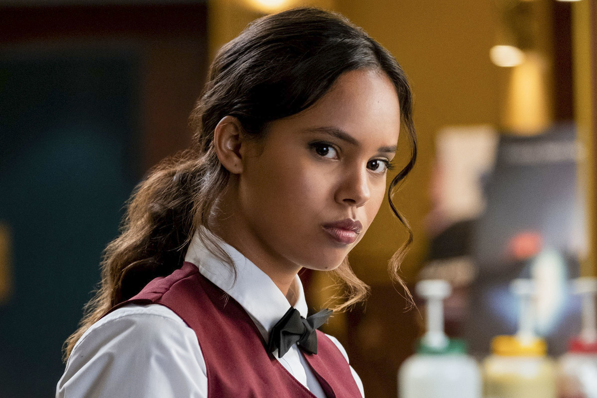 Large 3a3b5bd3f1f916498d88100bfd6a9479 13 reasons why 06