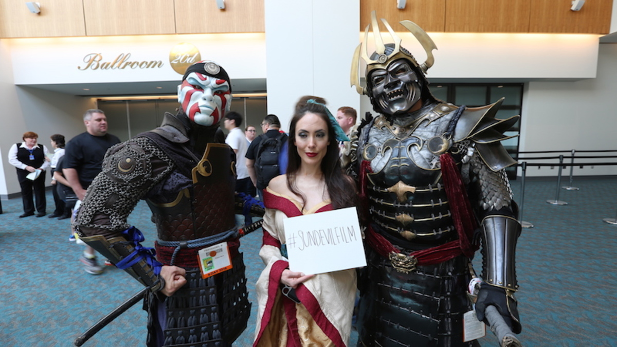Large 3ae40aa50f8260cf74cfc5aea2dd0b1e cosplay picture comic con 2015 image 59