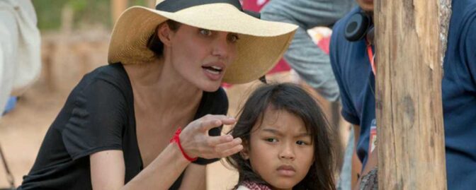 Angelina Jolie regisserar drama om krigsfotograf