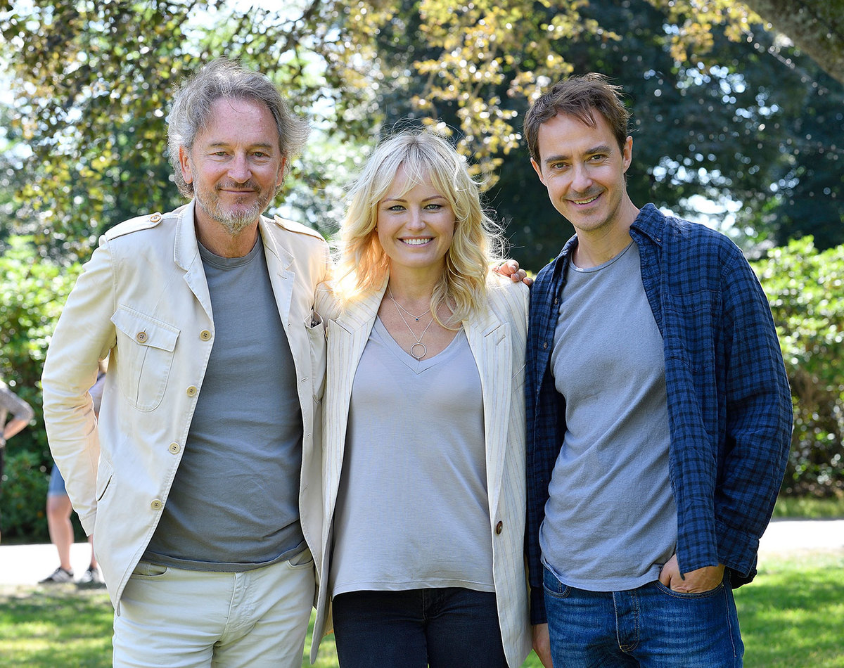 Large 497829548fadb64faab0cd27d2ef6124 malin akerman tomas ledin