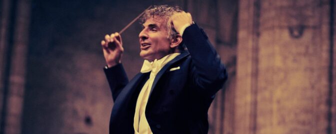 Bradley Cooper ur sin förra film "Maestro"