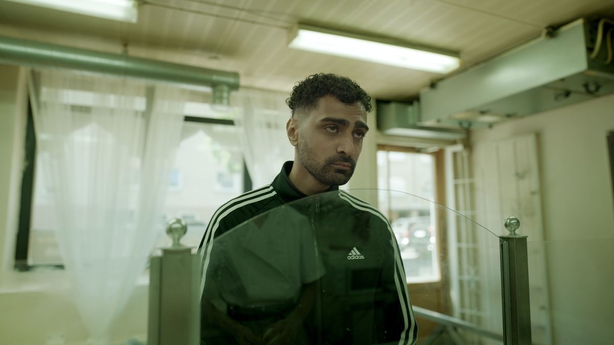 Large 57c66137d60b886e1685eb6e8635162a pre release snabba cash episodic 18