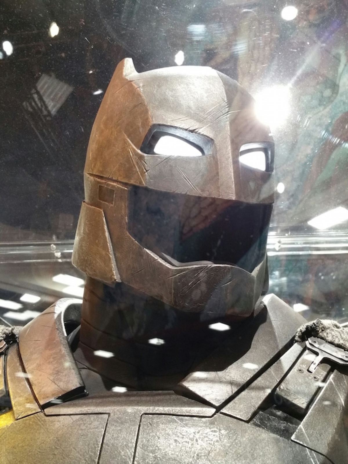 Large 69605bf1616db07eece2a37e656f9f8c batman v superman armor helmet image comic con