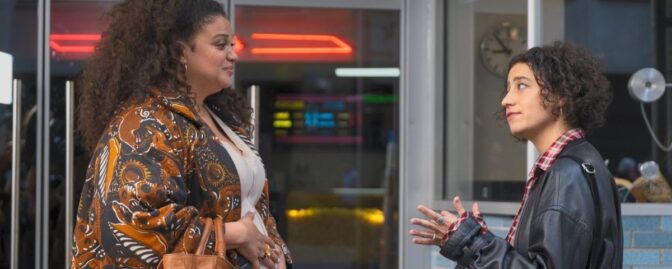 Veckans roligaste trailer? Kul kvinnor föder fram filmen som kallats ”årets komedi”