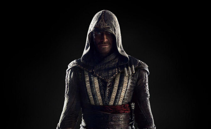 Michael Fassbender gräver ner sig i ”Assassin’s Creed”-spelen inför kommande storfilmen