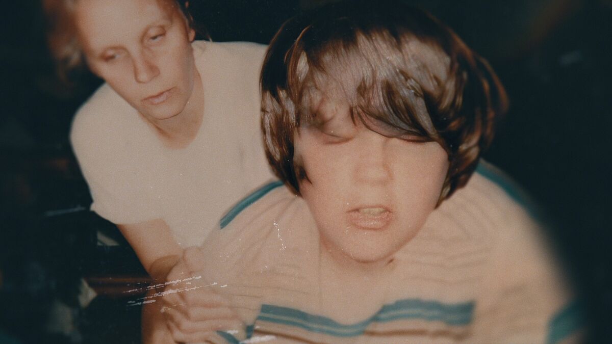 Large 8233696b4225010df6f1f45a06f6b48e the devil on trial 00 28 32 18