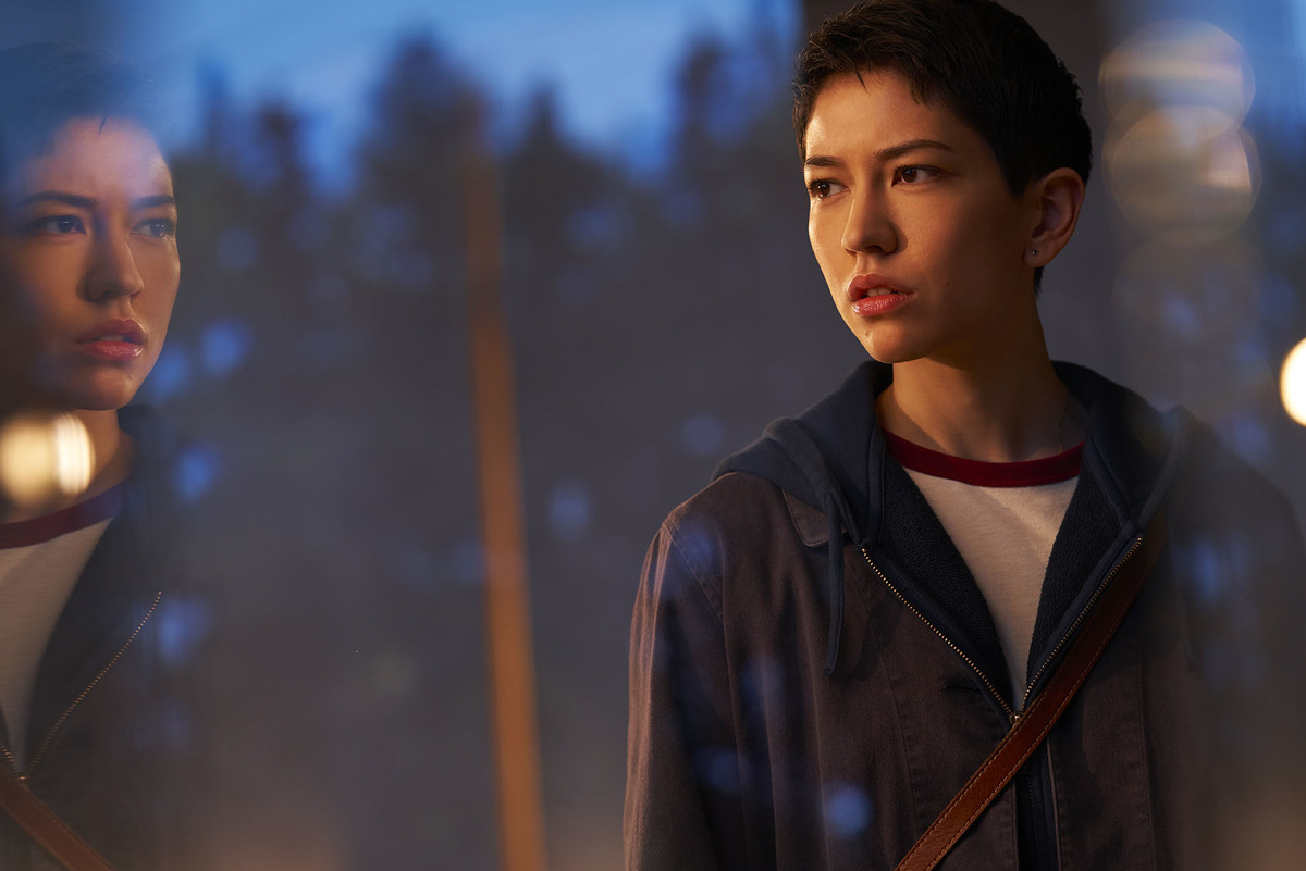 Large 8fd2409e2c3932ae88a12fd60e37a33d devs sonoya actor 20spread re.01