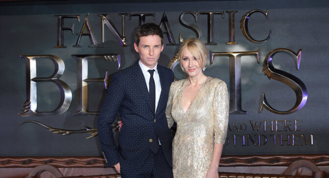 J.K. Rowling skriver på två nya böcker