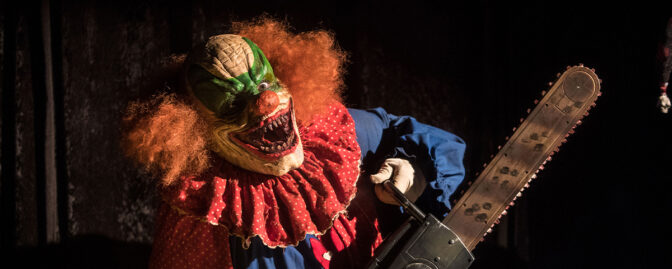 Skräckclown jagar webbstjärnor i nya rysaren ”Circus Kane”