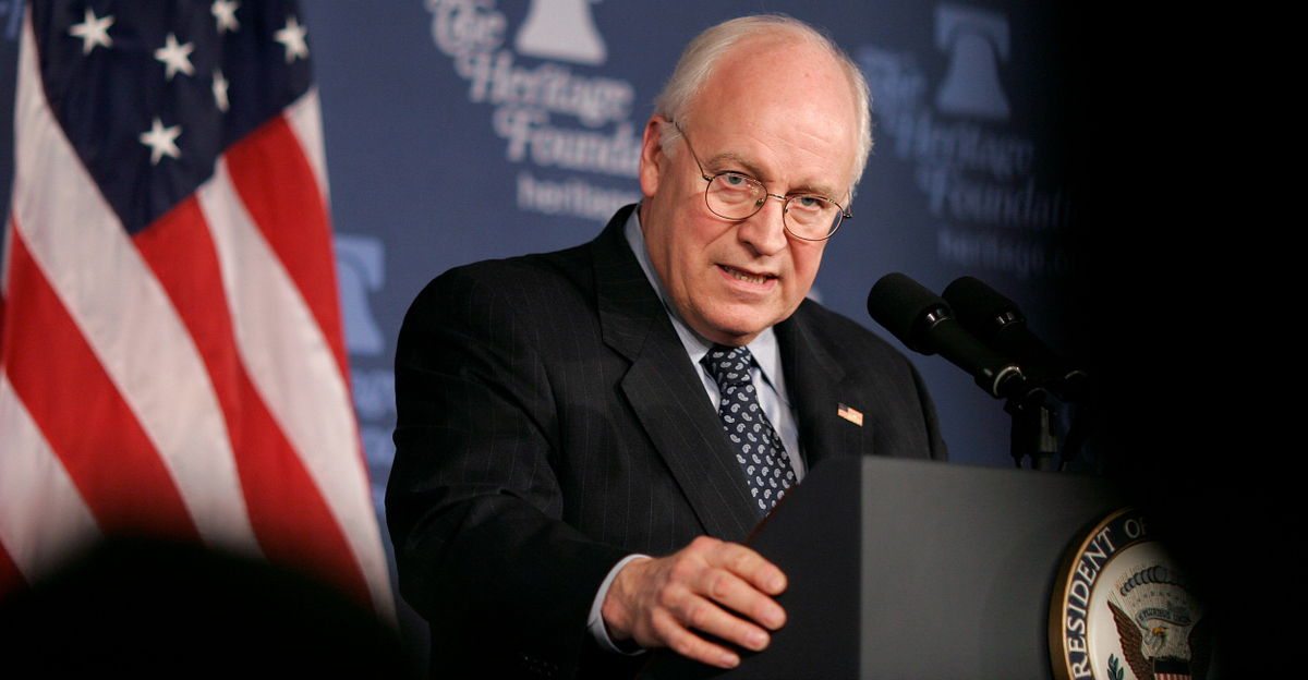 Large d9a673868f5dae5665c6bf95f3094b6e 141024 cheneyebola quinn