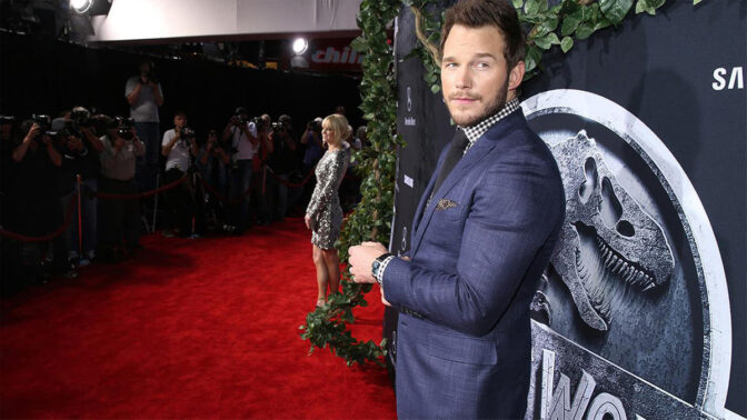 ”Jurassic World” är nu tidernas tredje största film