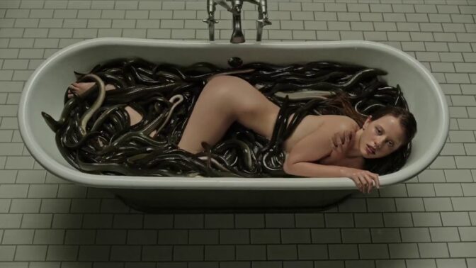 Skräckfilmen ”A Cure for Wellness” har fått en motbjudande trailer