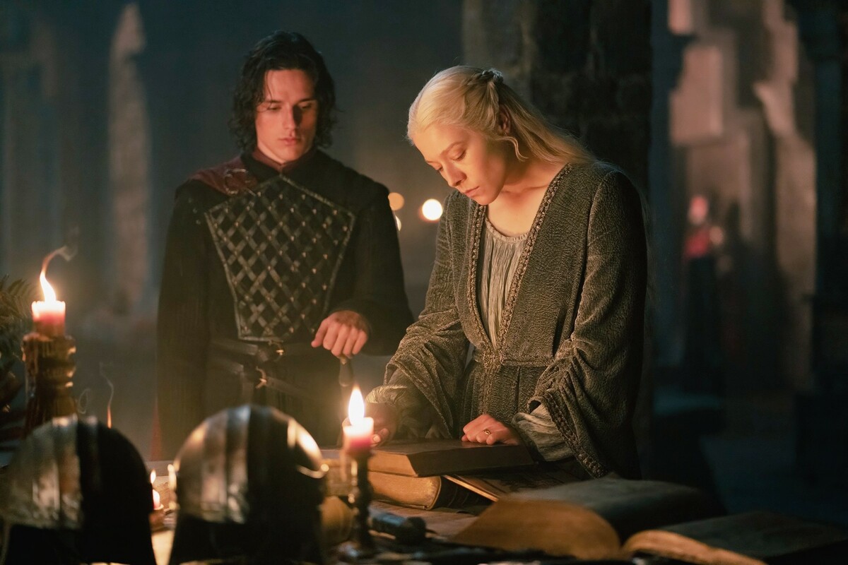 Large f454936e9910c59c76c6bc751a1ff836 harry collett emma d arcy