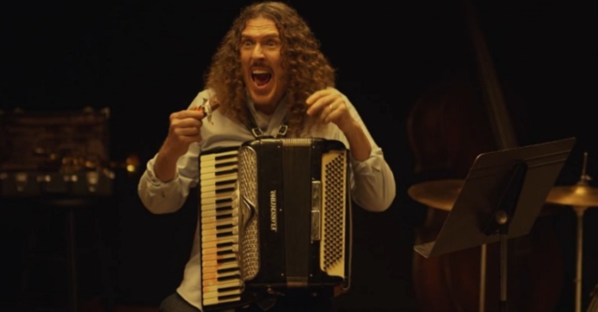 Se Weird Al Yankovics parodi på "Whiplash" MovieZine