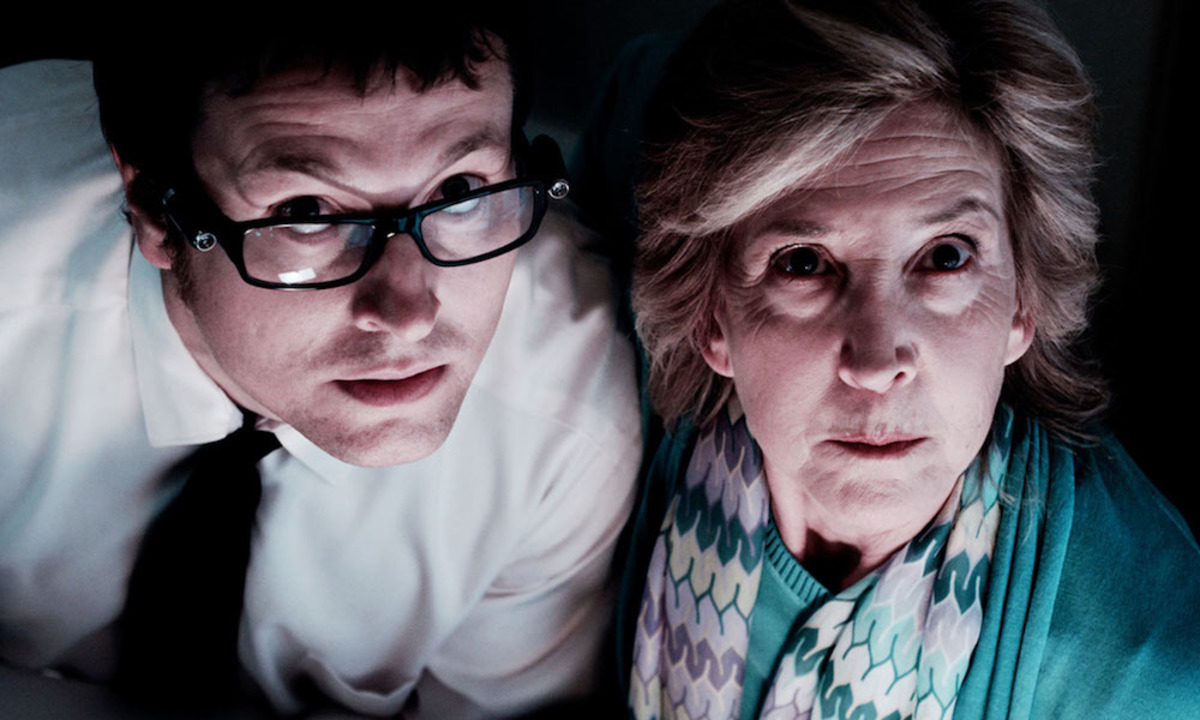 Large f9a6fb606205b46ee6aeb831f9ed917a leigh whannell also writer of insidious and lin shaye in insidious photo credit john darko courtesy of filmdistrict rgb 1024x568