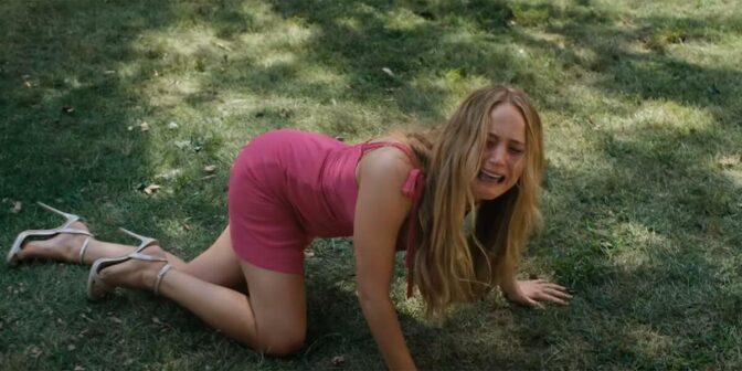 Kvällens TV-tips: ”Vild, fräck romcom” från 2023 chockade moralpoliserna