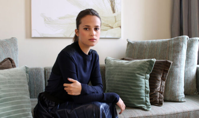 Alicia Vikander: ”Att spela in film är ingen glamour”