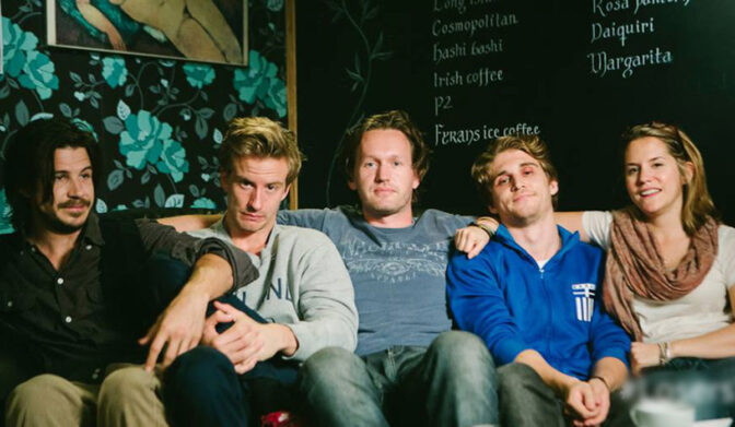 Häng med bakom kulisserna på komediserien ”Losers”