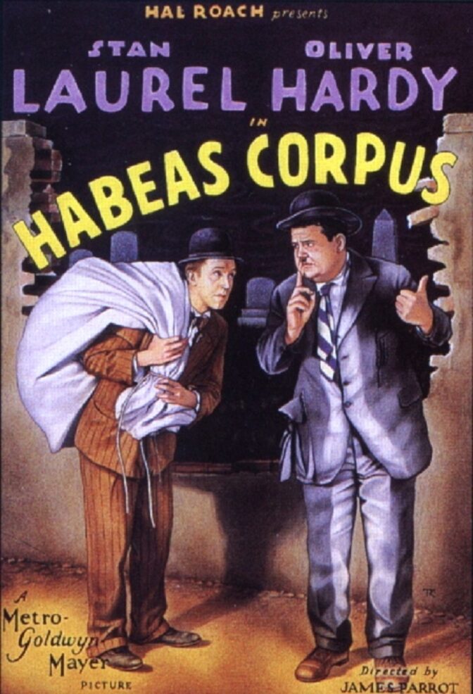 Helan och Halvan på kusligt uppdrag