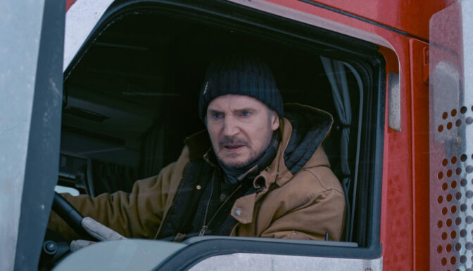Inatt på tv: Liam Neeson-action från 2021 är ”en härlig b-film med doft av 90-talet”