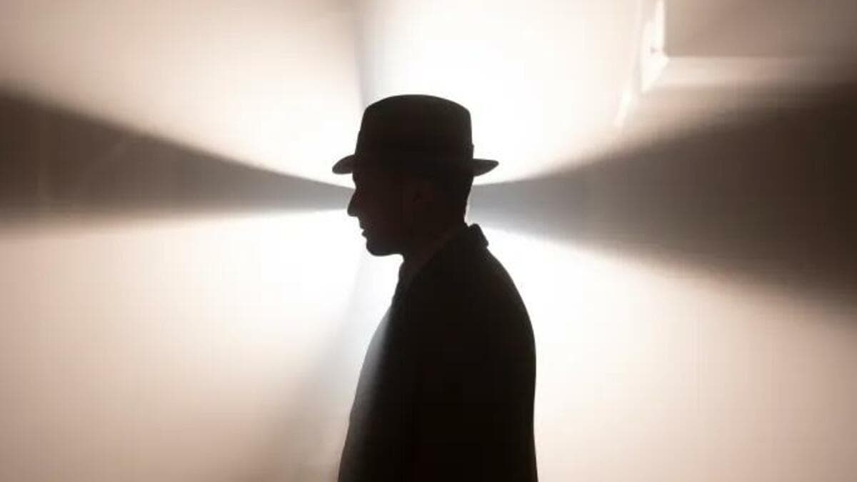 Large 567bd649ecf73573afe2ae24dd52b535 babylon berlin 5 beta film c frederic batier x filme 1