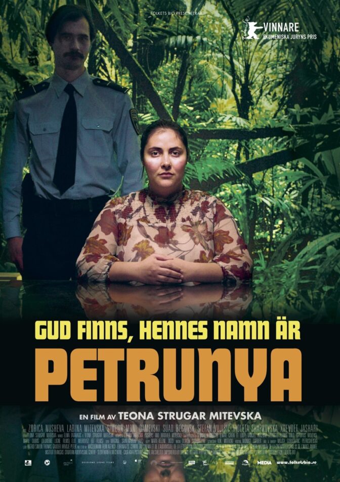 Gud finns, hennes namn är Petrunya