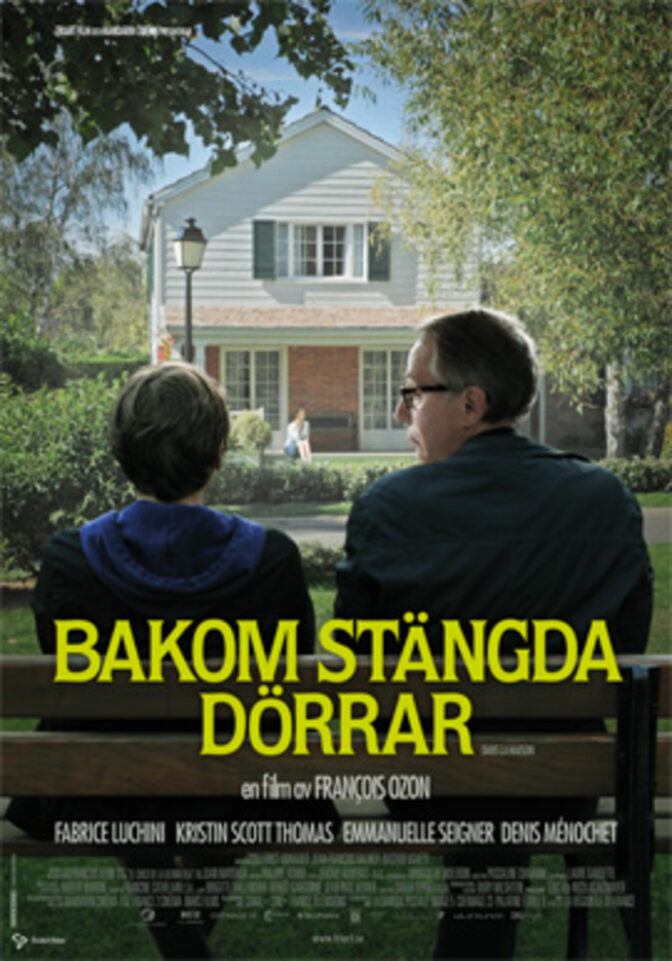 Bakom stängda dörrar