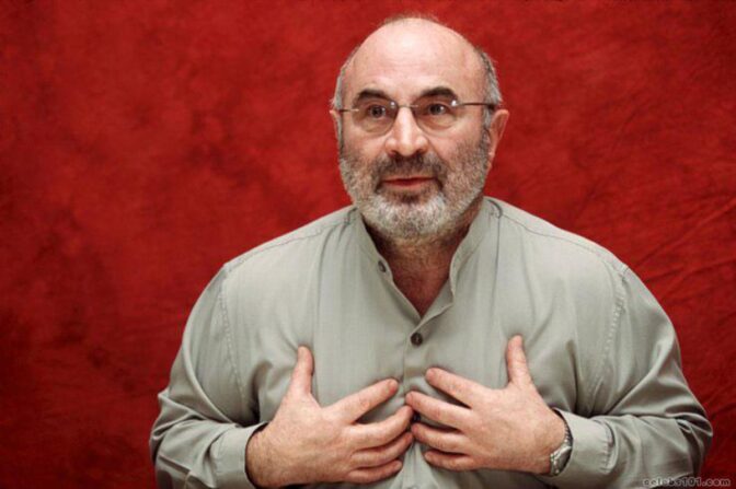 Bob Hoskins drar sig tillbaka