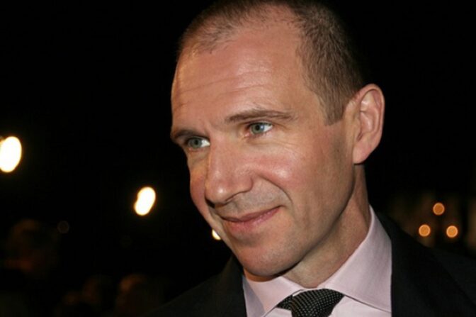 Ralph Fiennes kan ta över som M