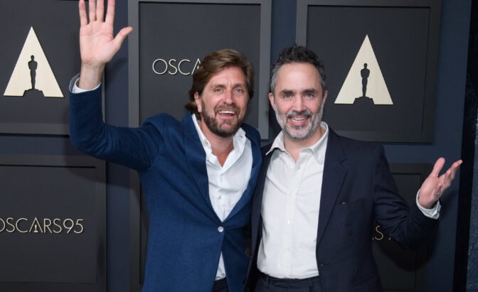 Ruben Östlund och producenten Erik Hemmendorff på Oscarsgala. Får de åka tillbaka med sin nya film?