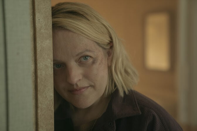 Elisabeth Moss är tillbaka för sista gången i hyllade "The Handmaid's Tale".