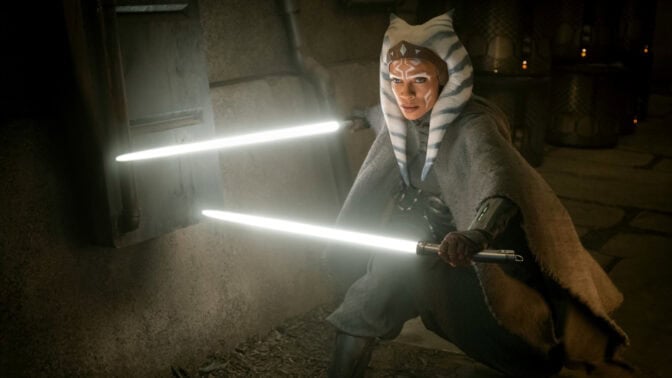 Rosario Dawson i Star Wars-serien "Ahsoka" på Disney+