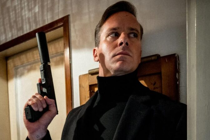 Armie Hammers fot i "The Dark Knight"/"Citizien Vigilante". 