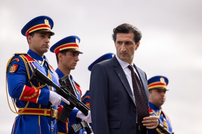 Fares Fares i "Eagles of the Republic"