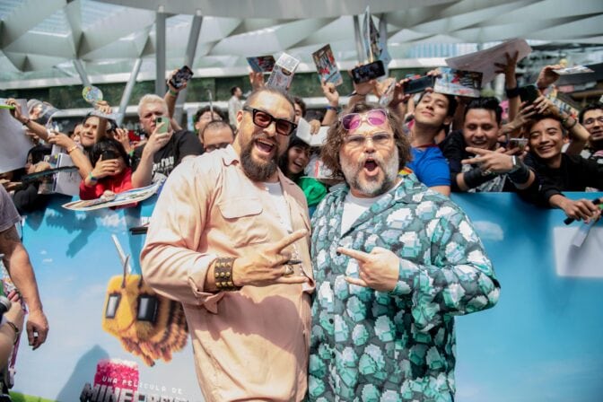 Jason Momoa och Jack Black på galapremiären av "A Minecraft Movie" i London