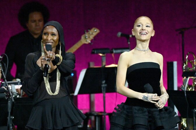 Ariana Grande och Cynthia Erivo