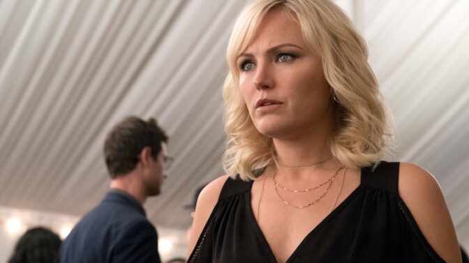 Malin Åkerman i "Billions". 