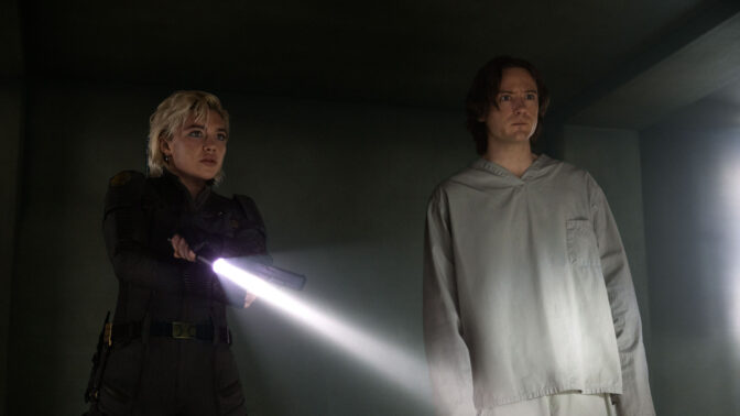 Florence Pugh och Lewis Pullman i "Thunderbolts".